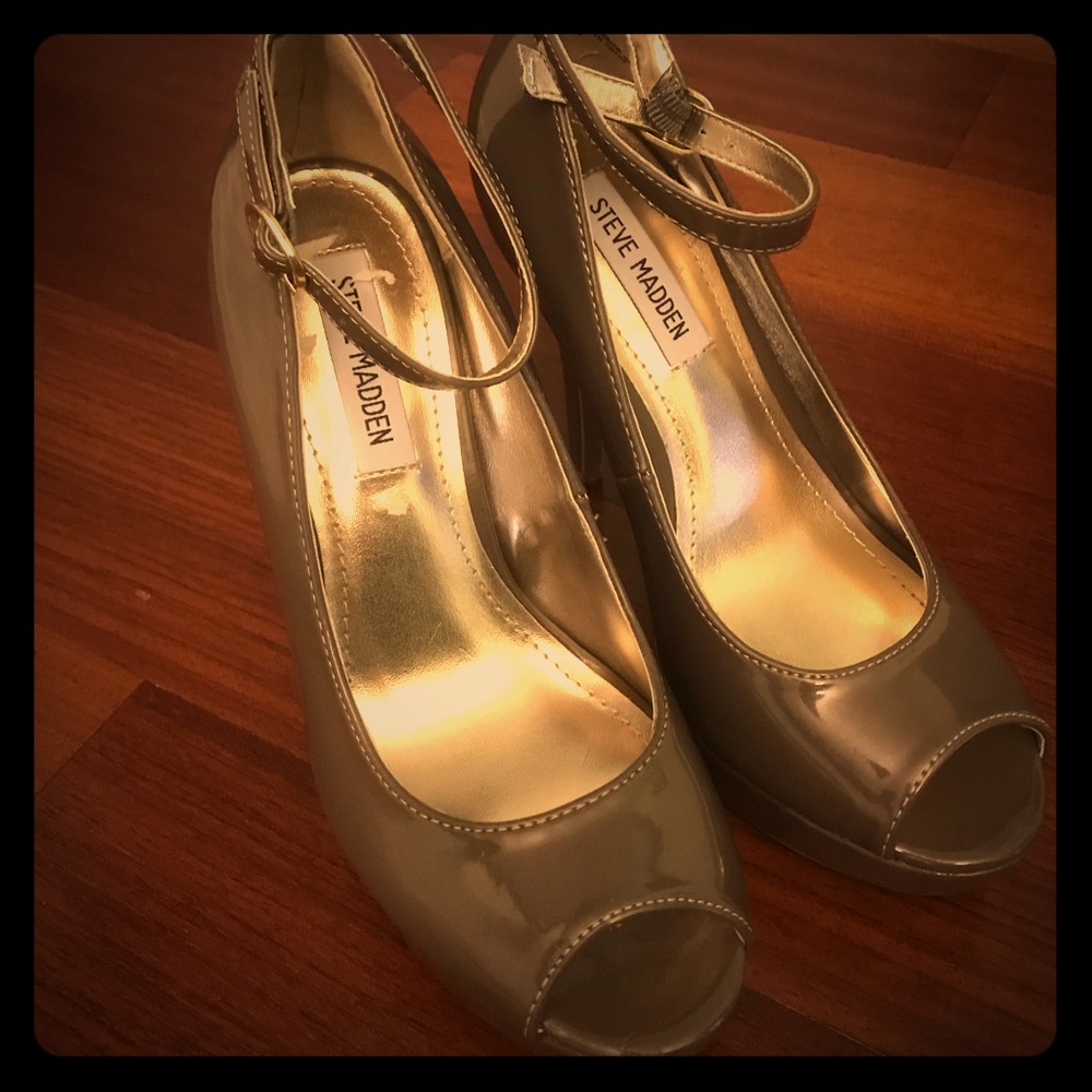Steve Madden “P-Dalya” Patent Grey Open Toe